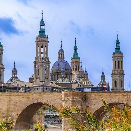 Apartamentos El Pilar Suites 3000 サラゴサ エクステリア 写真
