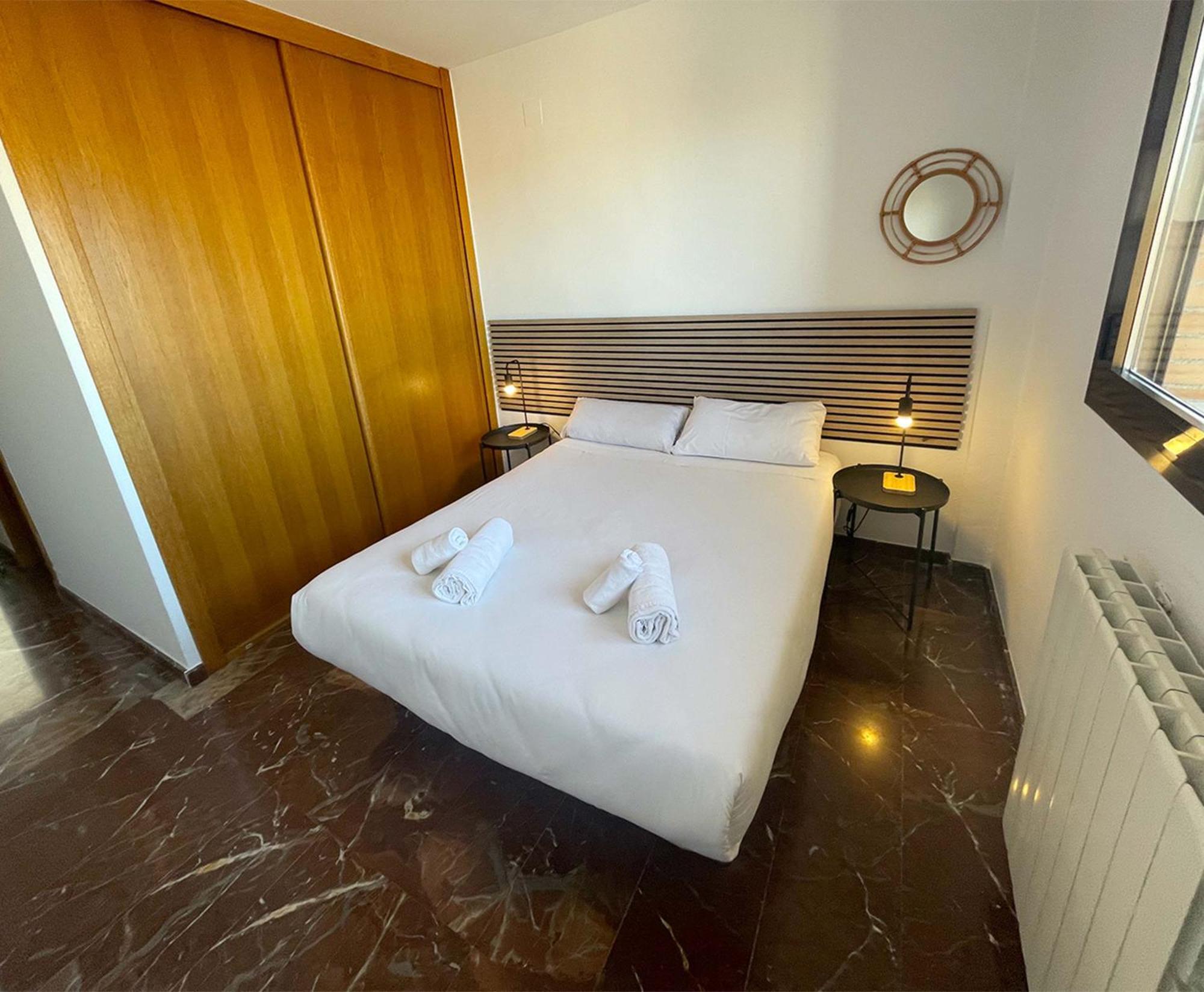 Apartamentos El Pilar Suites 3000 サラゴサ エクステリア 写真