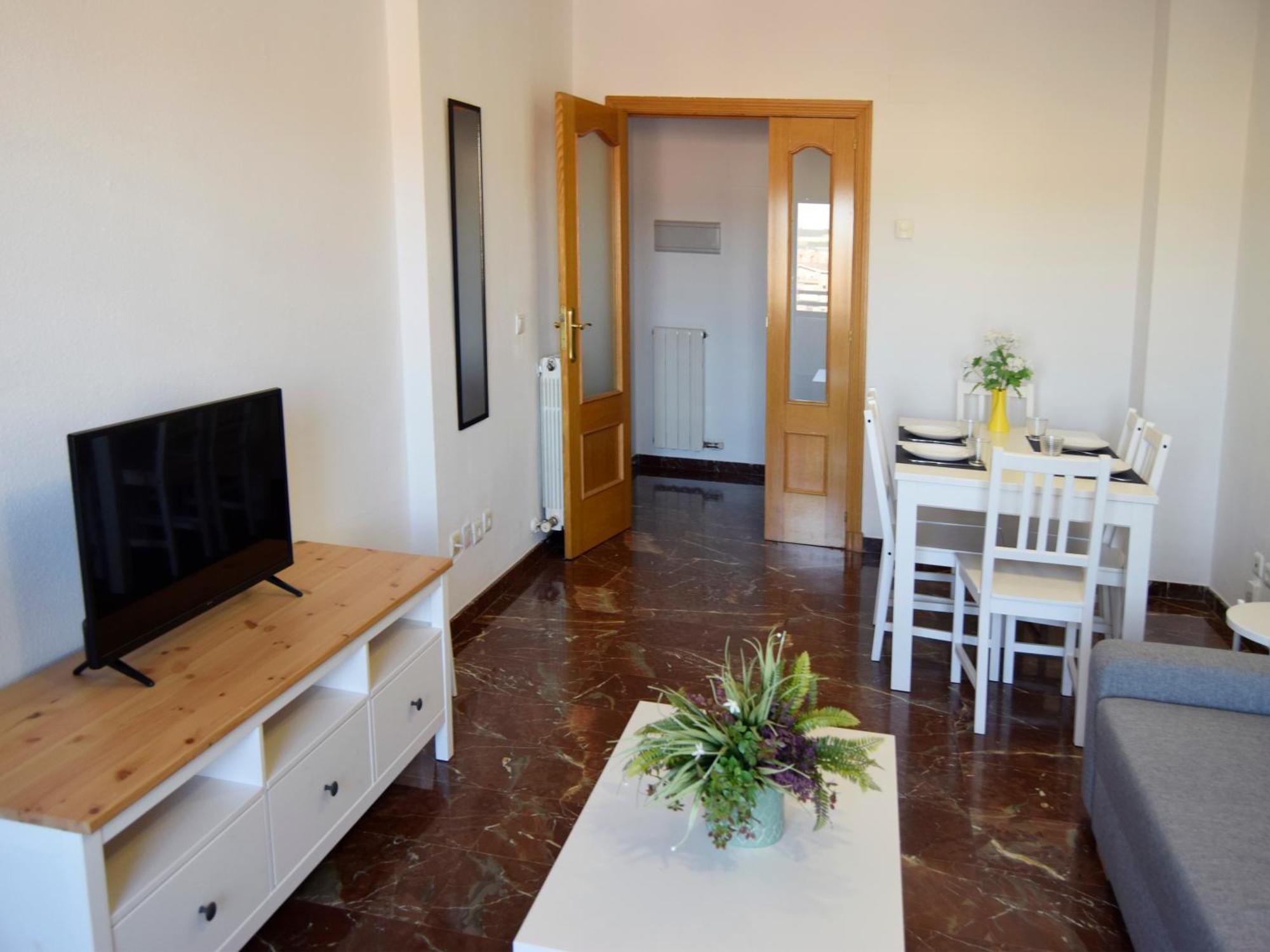 Apartamentos El Pilar Suites 3000 サラゴサ エクステリア 写真
